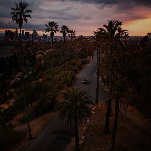 دیر میفهمی زندگی نکردی و شیش دنگ حواست به چی میشه ها بوده